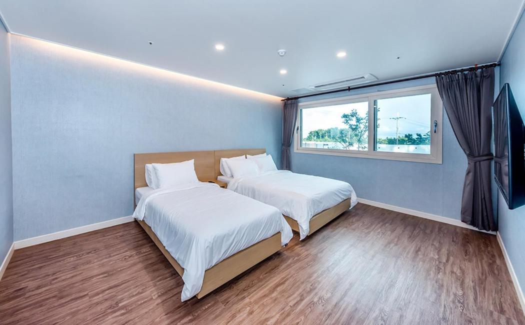 Jnb Hotel Seogwipo Zewnętrze zdjęcie