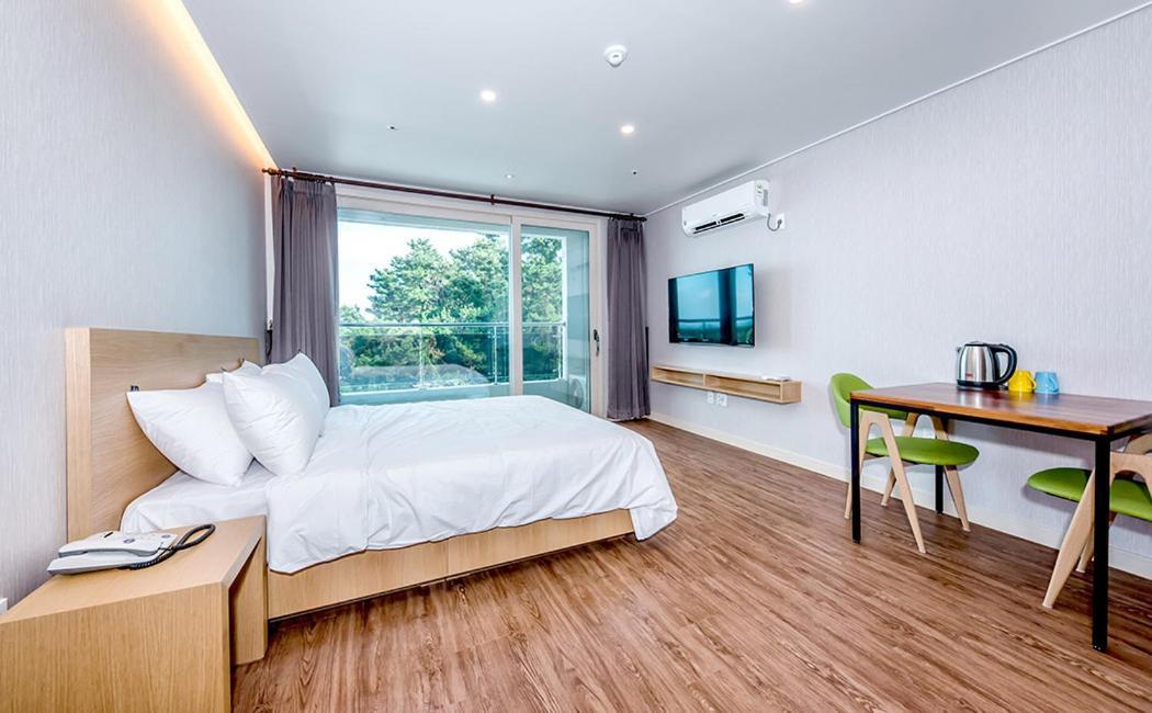 Jnb Hotel Seogwipo Zewnętrze zdjęcie