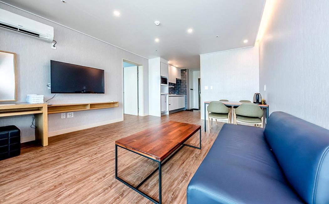 Jnb Hotel Seogwipo Zewnętrze zdjęcie